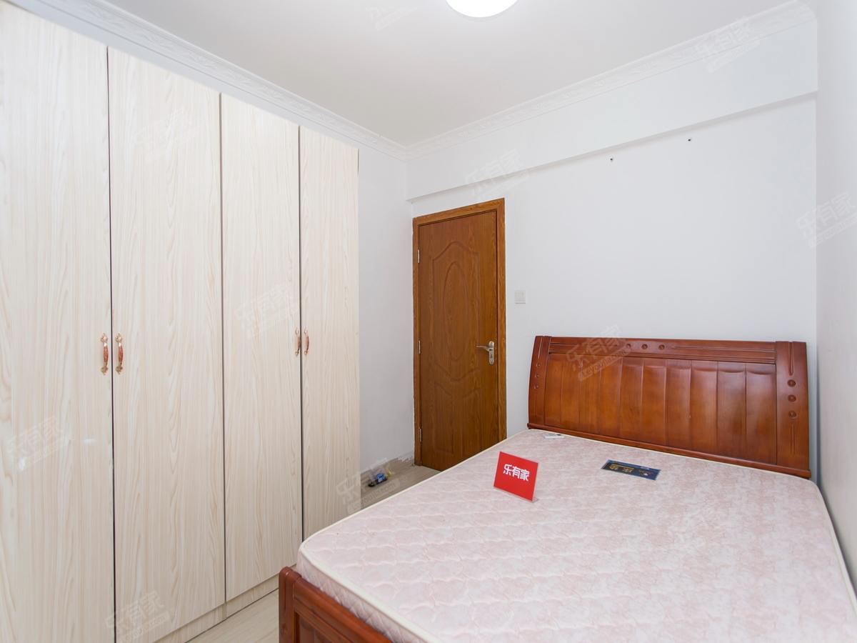 东岸美域公馆 2房1厅1卫 53㎡