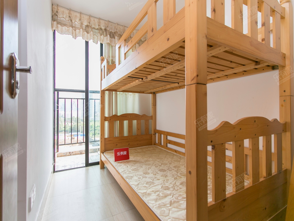 东岸美域公馆 2房1厅1卫 53㎡