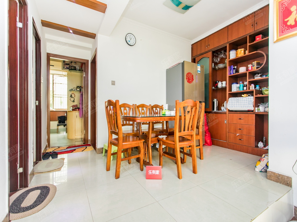 华美丽苑 南 精装 3室 2厅 75.65m² 