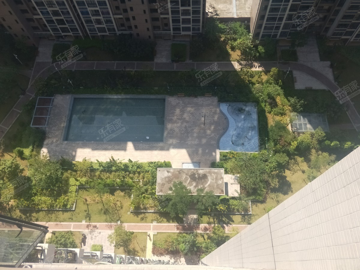 长虹百荟花园游泳池3