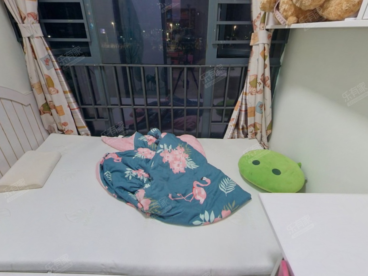 业主诚心出售，看房方便！！！