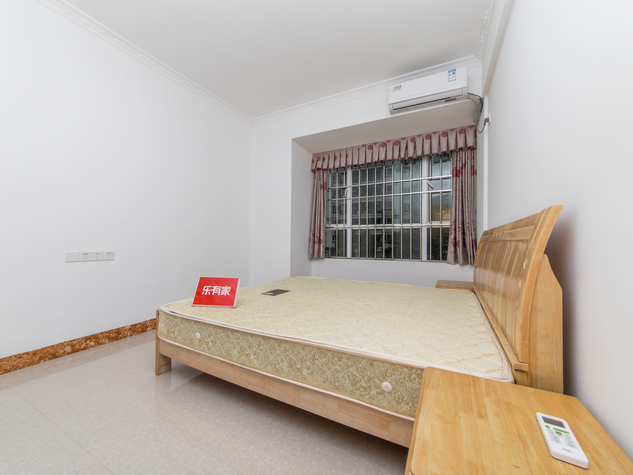 丽逸花园 3房2厅2卫 95㎡