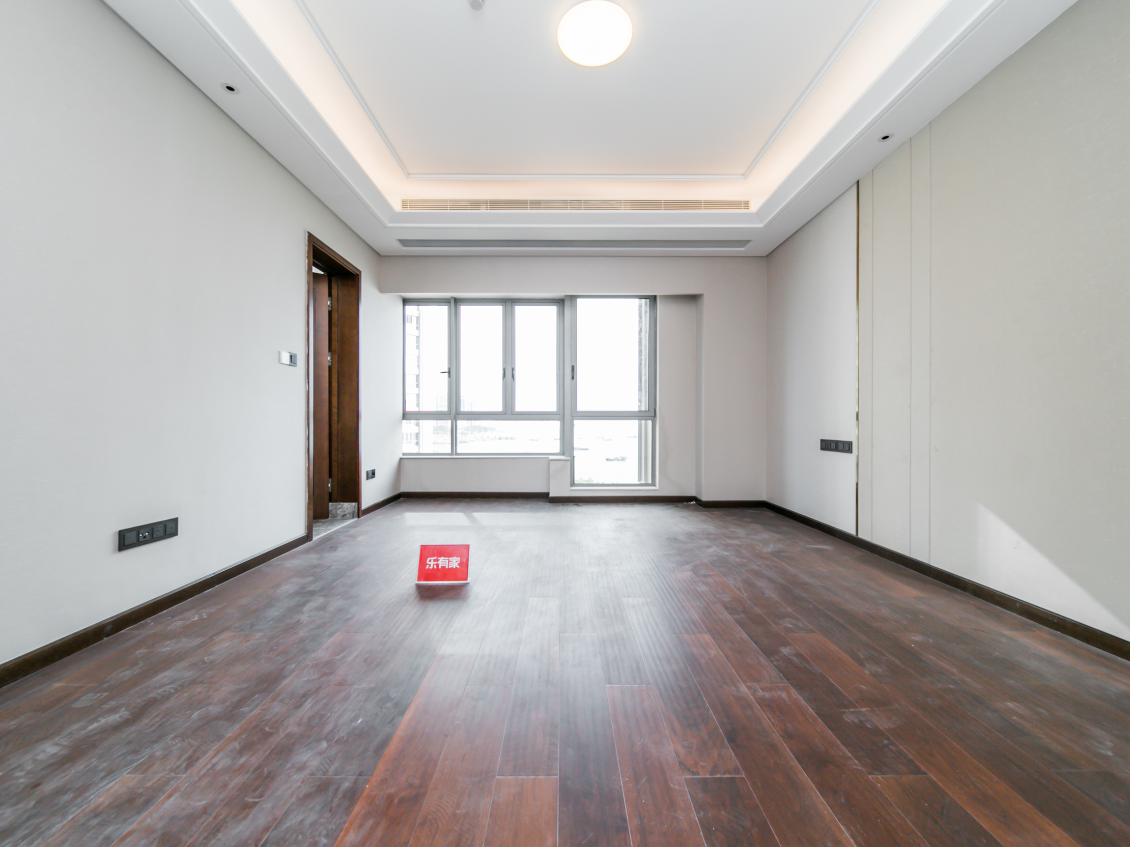海上世界双玺花园二期南精装5室2厅325.19m²