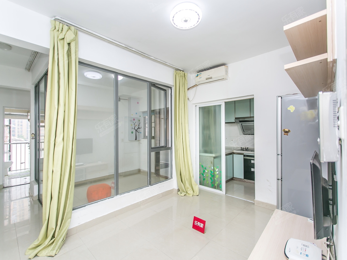 中粮万福阁地铁口2房出售