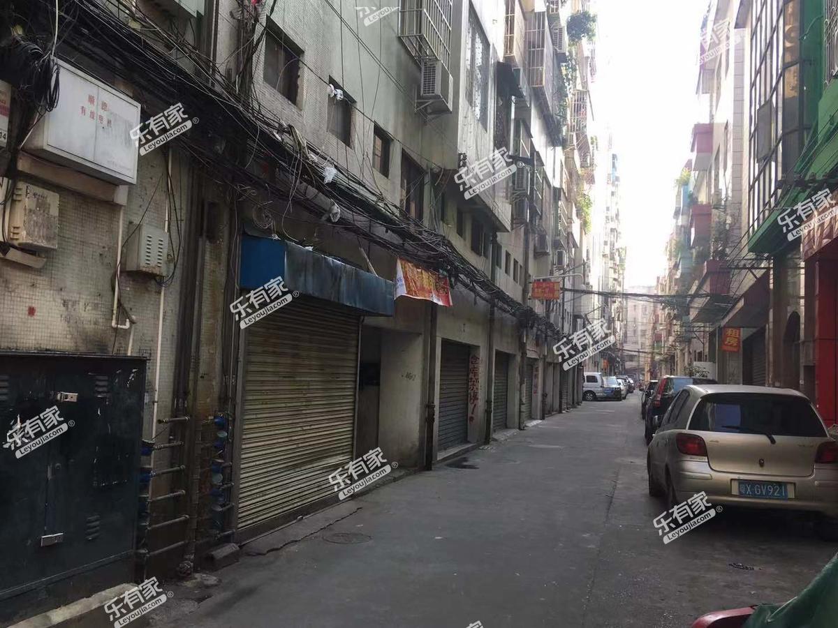 德富楼