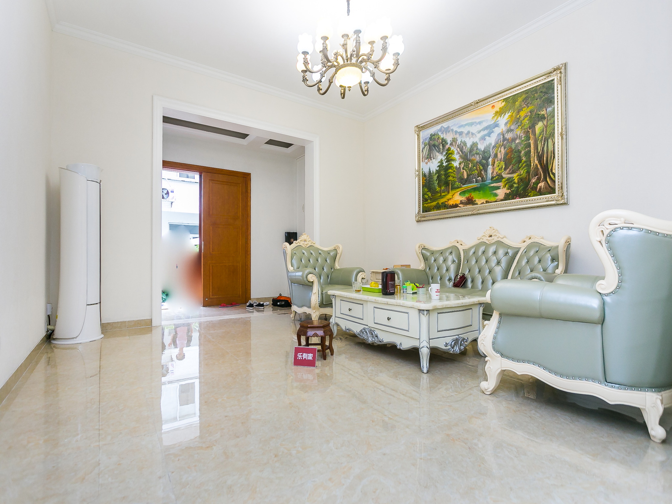 华侨新村(南山) 5房2厅5卫 305.44㎡