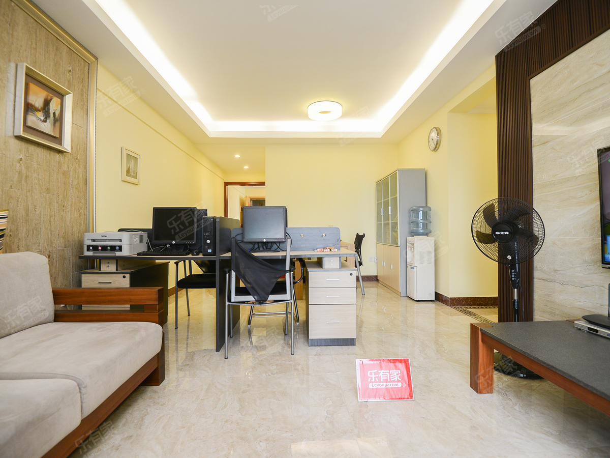 业主诚心出租-江门山湖雅苑租房