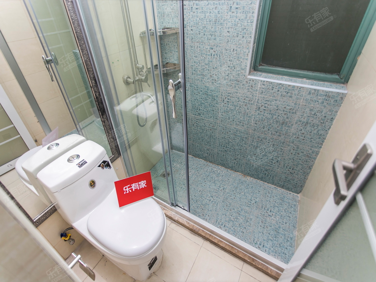 户型方正，采光通风好，居住舒服