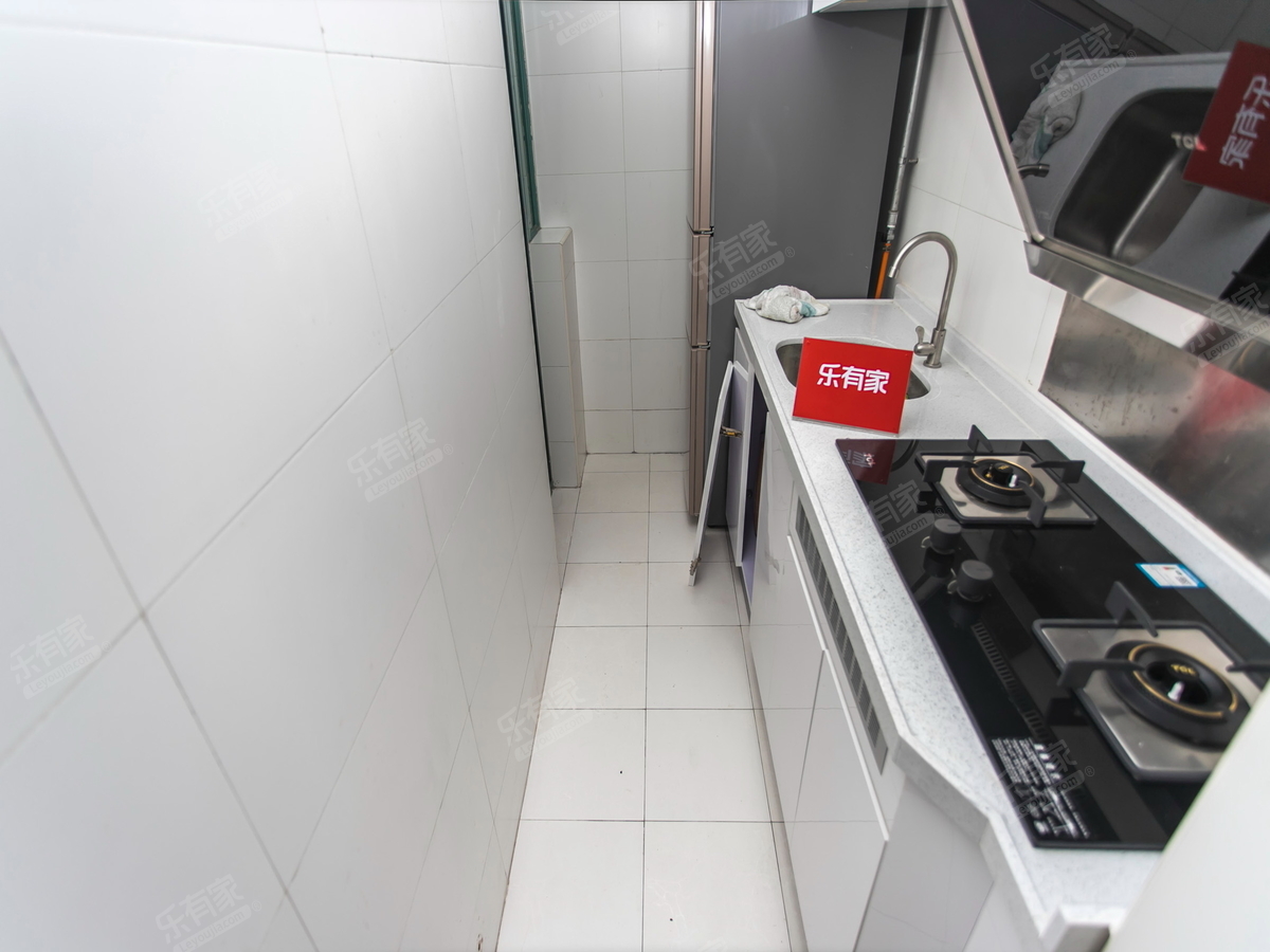 户型方正，采光通风好，居住舒服