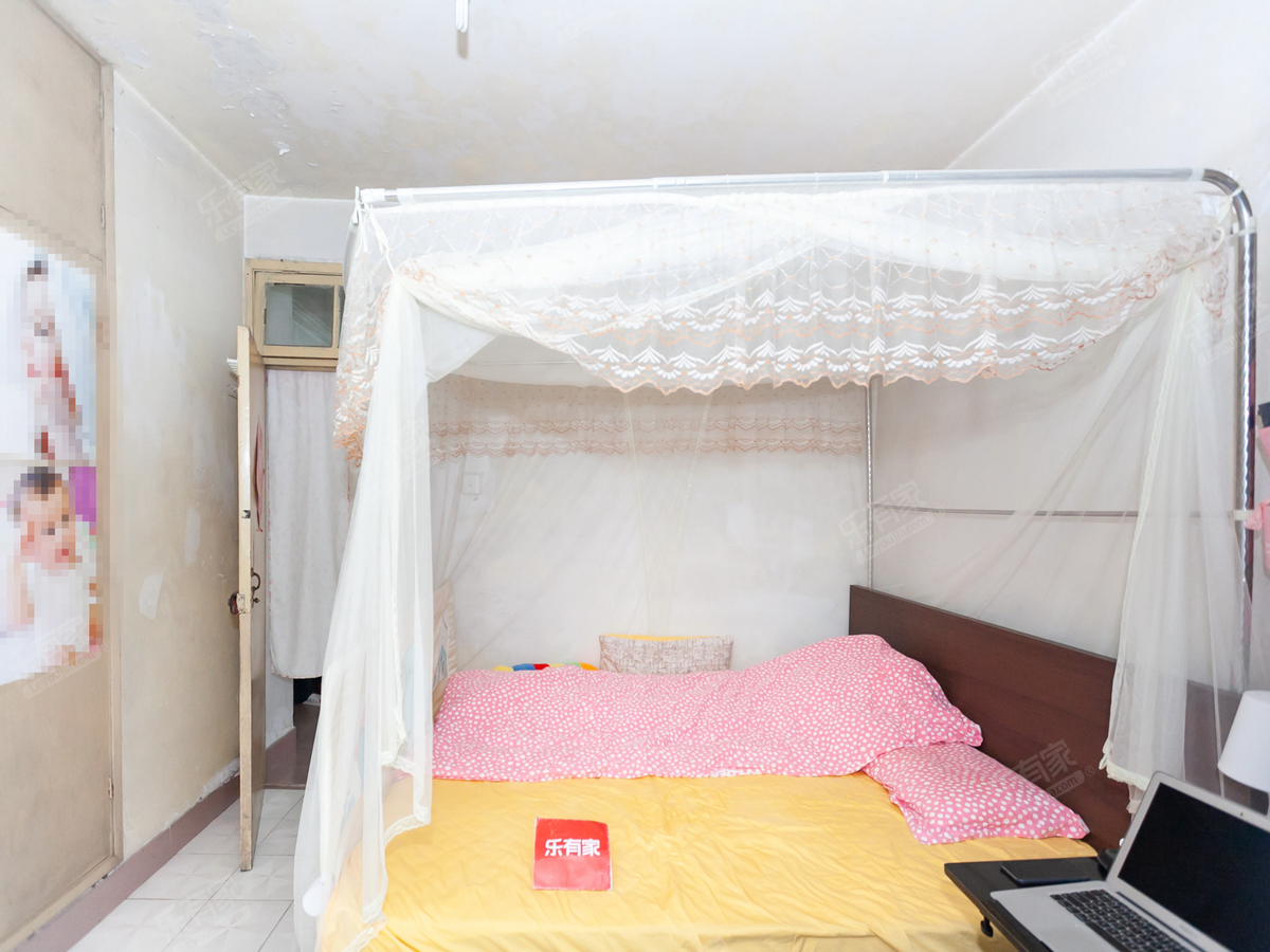 四海公园旁，高使用率2房，诚心出！