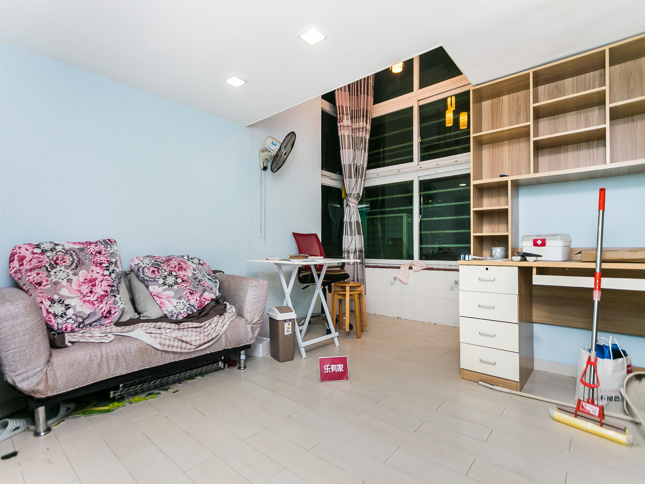 好来居诚心出售，户型方正，通风采光优，带地面花园与空中花园，价格低于均价，机会难得！