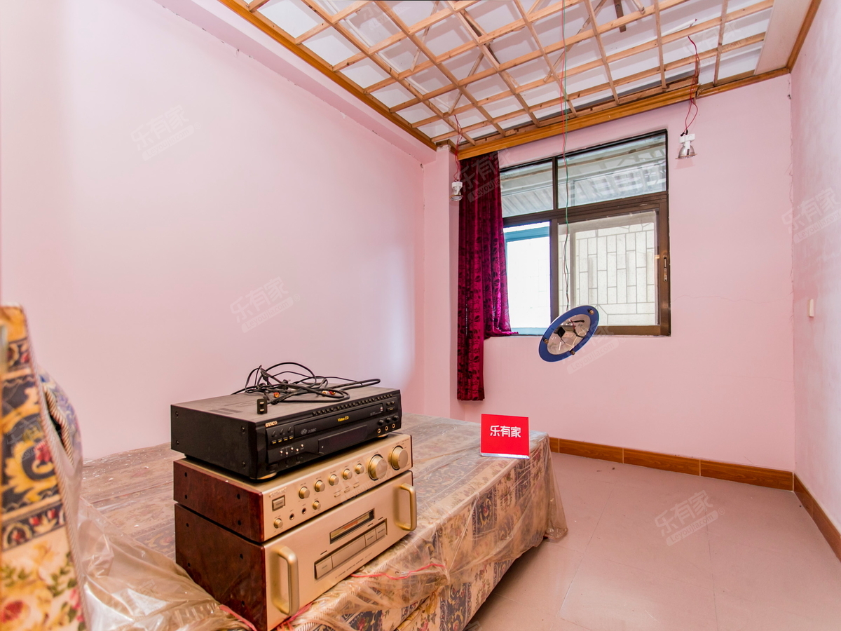 麦地江南新村四房诚心放卖