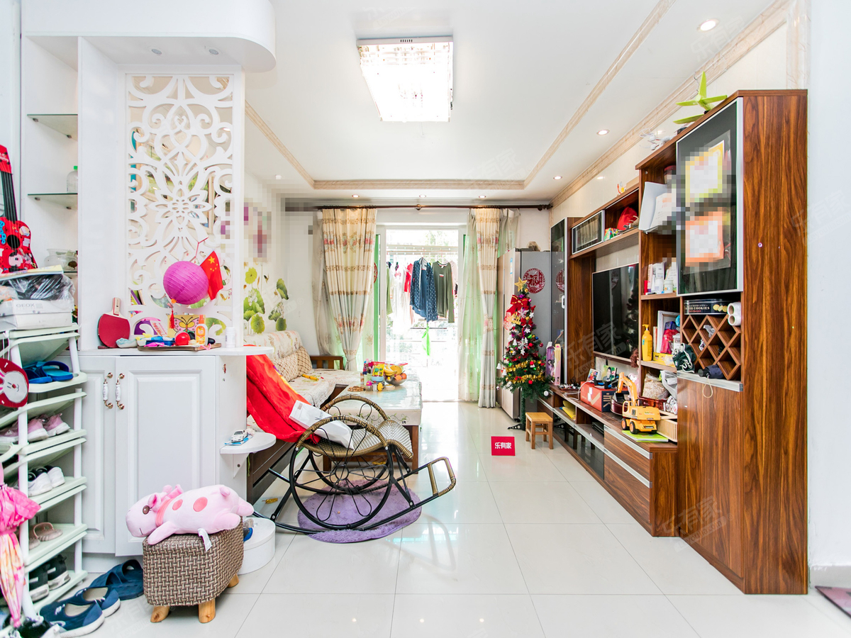 龙华世纪春城四期精装两房.使用率高，采光好