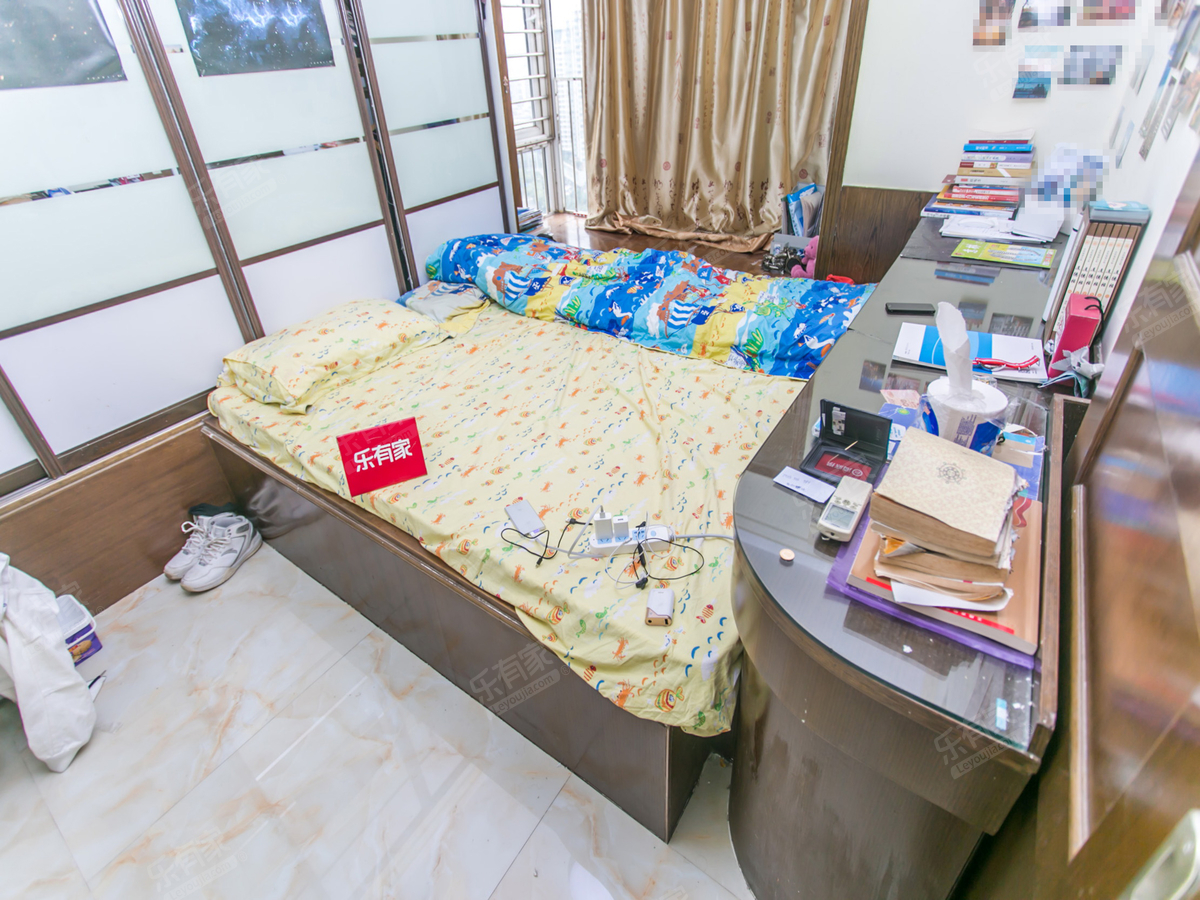 户型方正实用，中高楼层，采光通风优质，房源位置安静