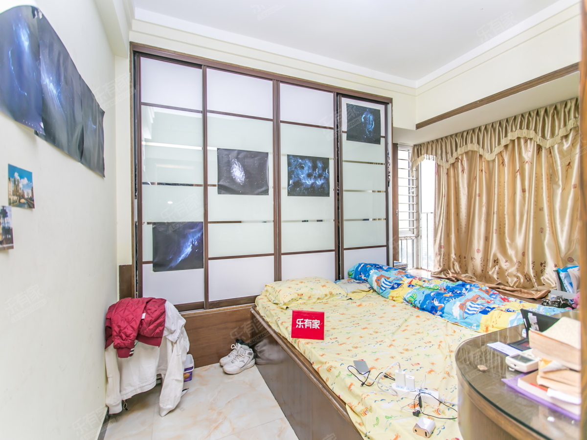 户型方正实用，中高楼层，采光通风优质，房源位置安静