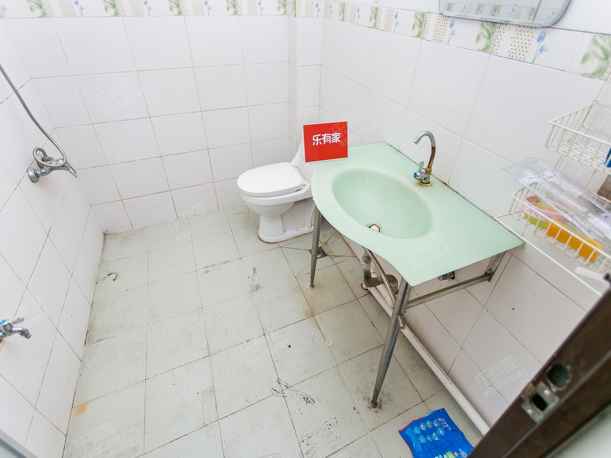 市政大院，看房方便