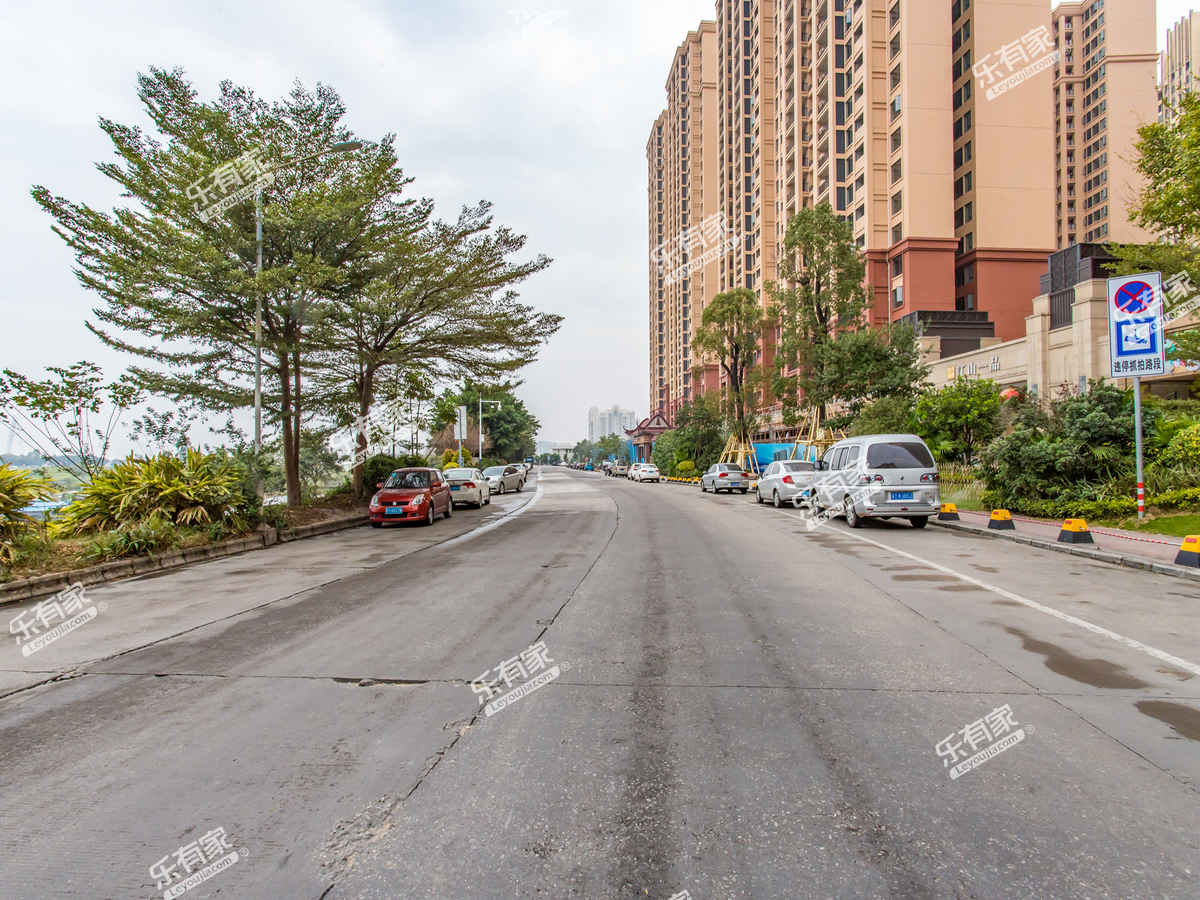 西樵滨江花园锦绣龙湾小区实景图8