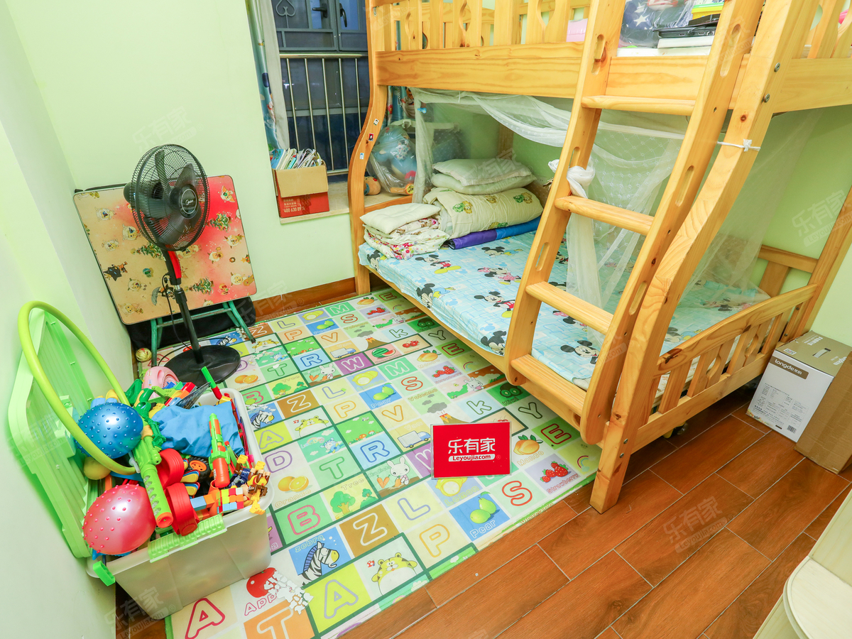 东景华庭 2房2厅1卫 84.37㎡