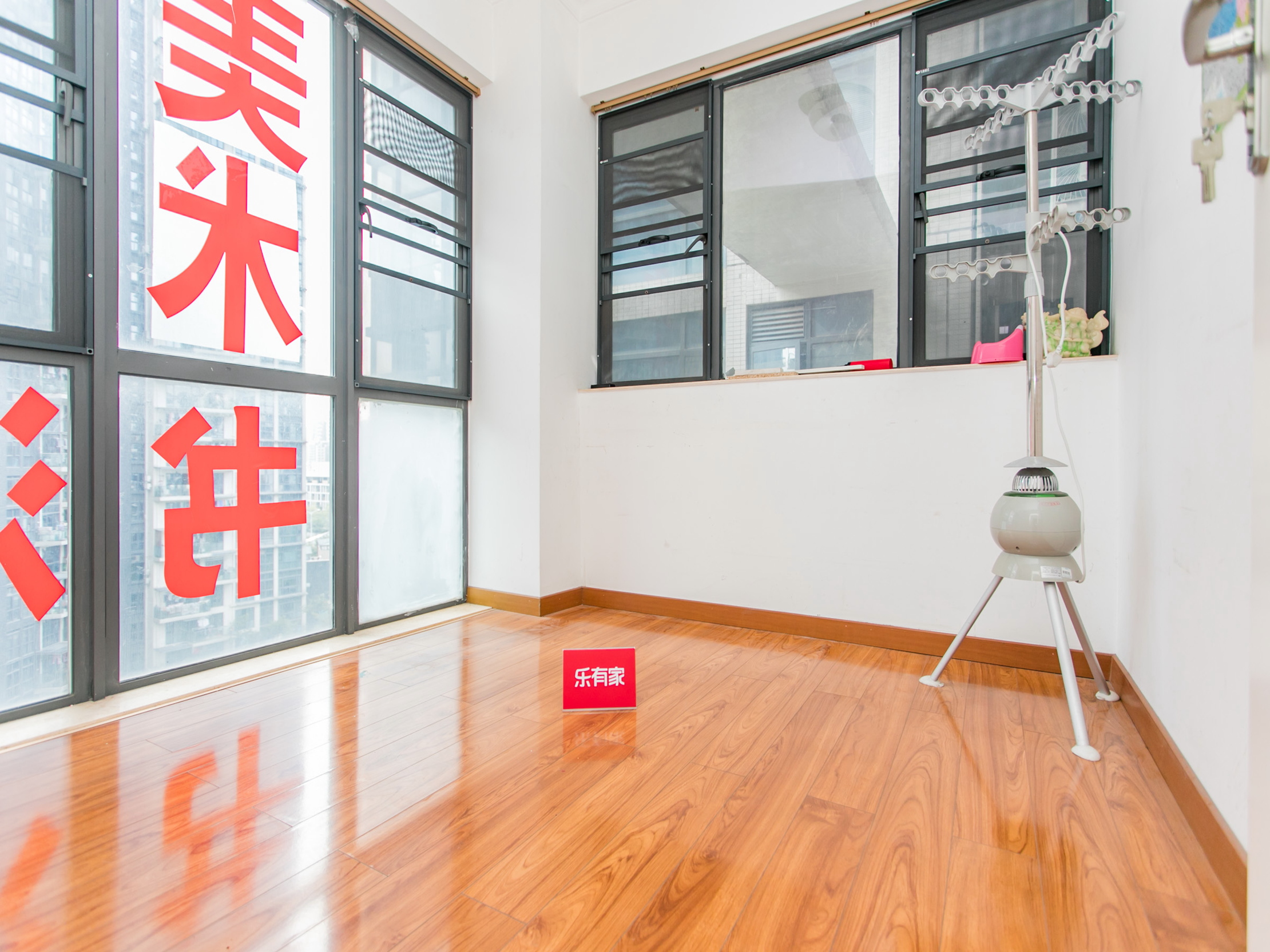 龙华实验大花园，三房，店长主推房源，看房方便。