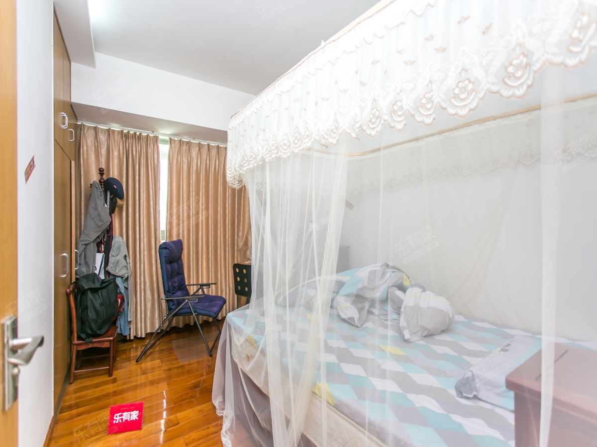 熙龙湾前排大户型，视野开阔没有遮挡，使用率很高