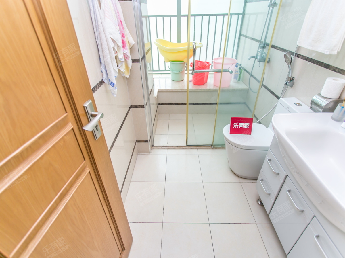 熙龙湾前排大户型，视野开阔没有遮挡，使用率很高