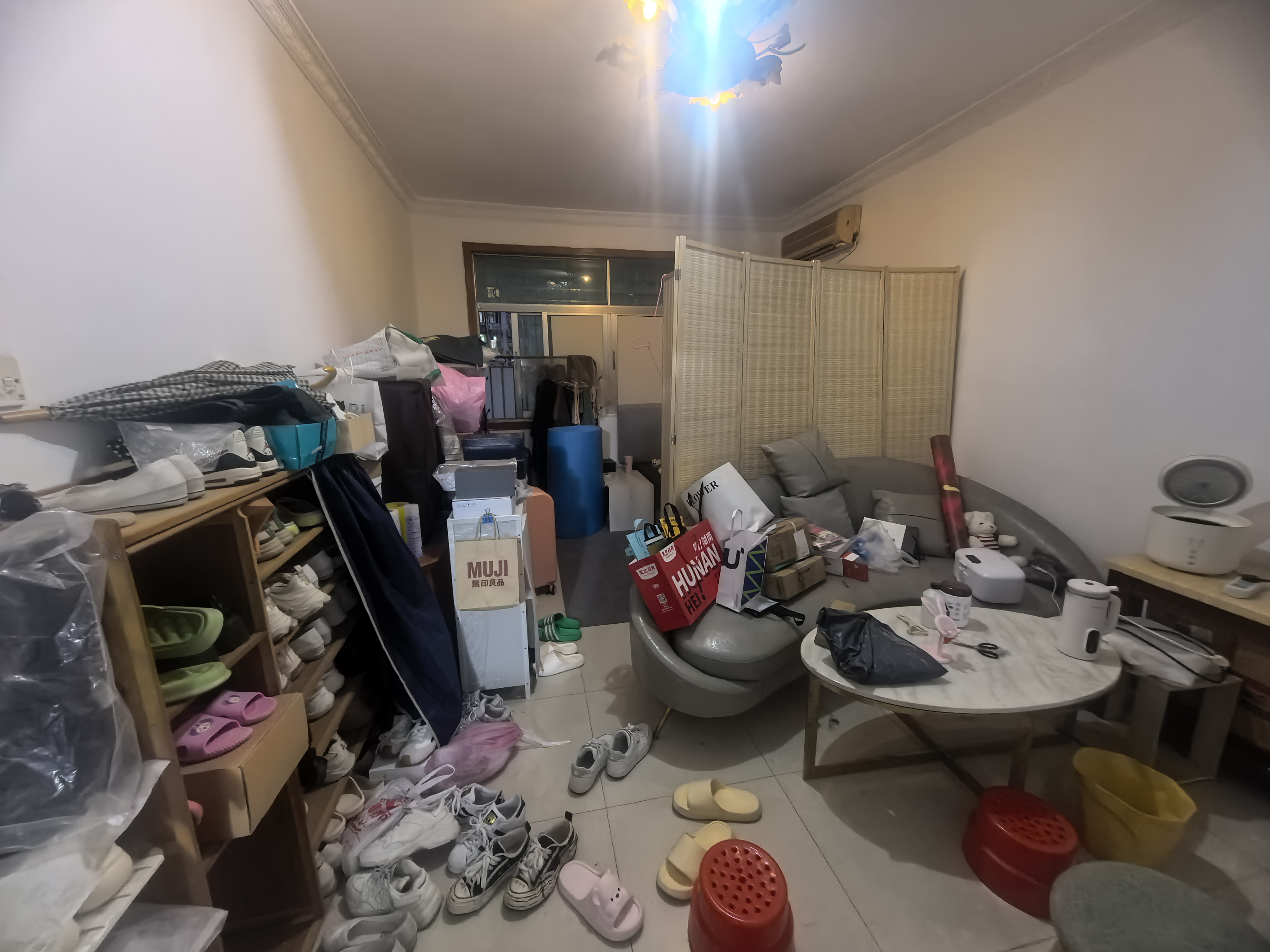 深华宿舍视频看房