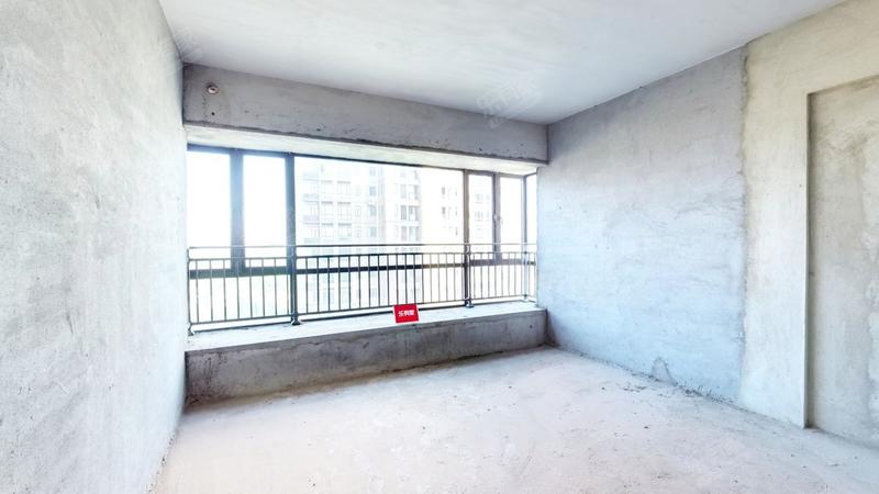 松山湖紫檀山毛坯243m²平大五房出售