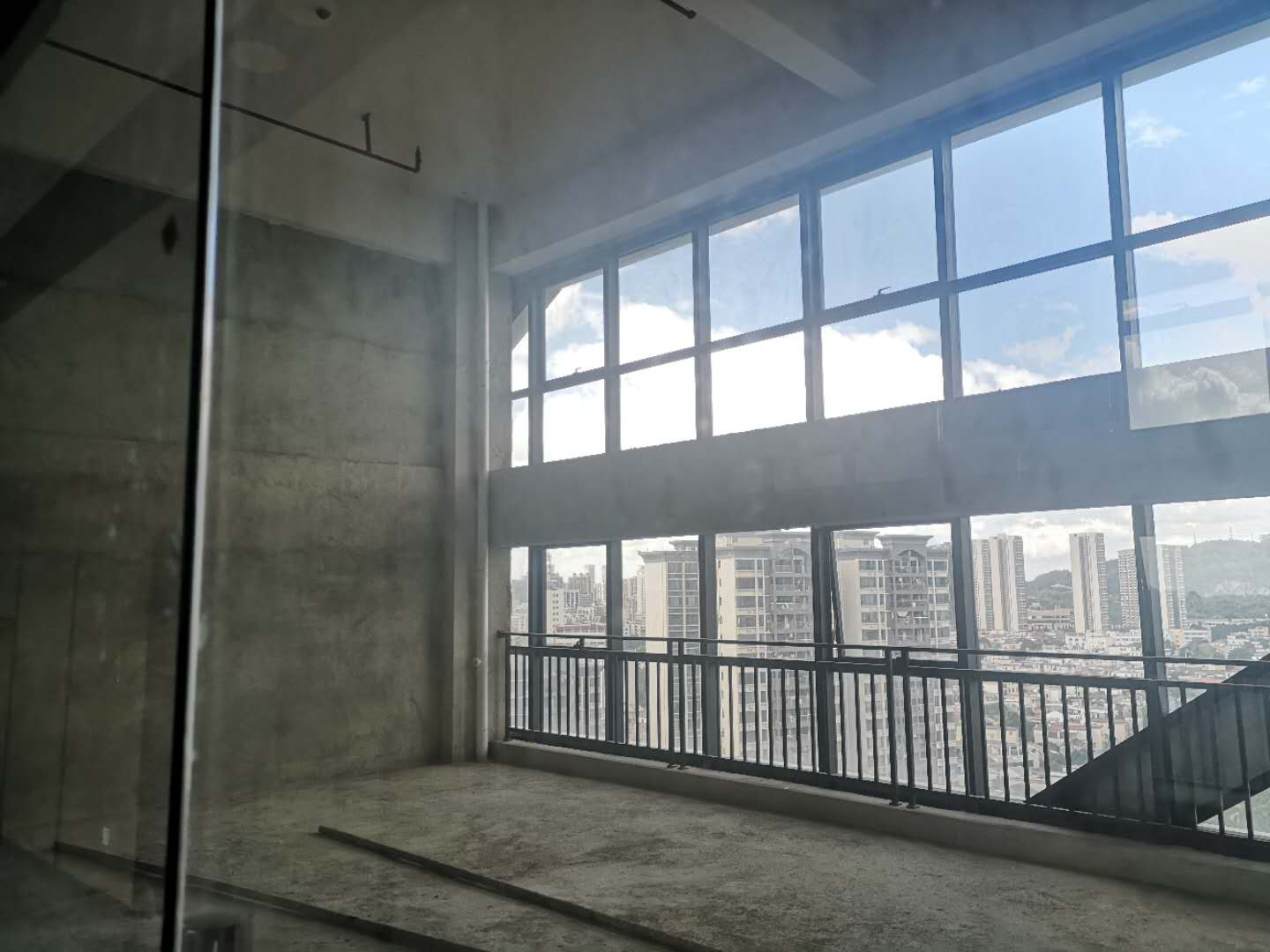 百富达国际商务中心视频看房