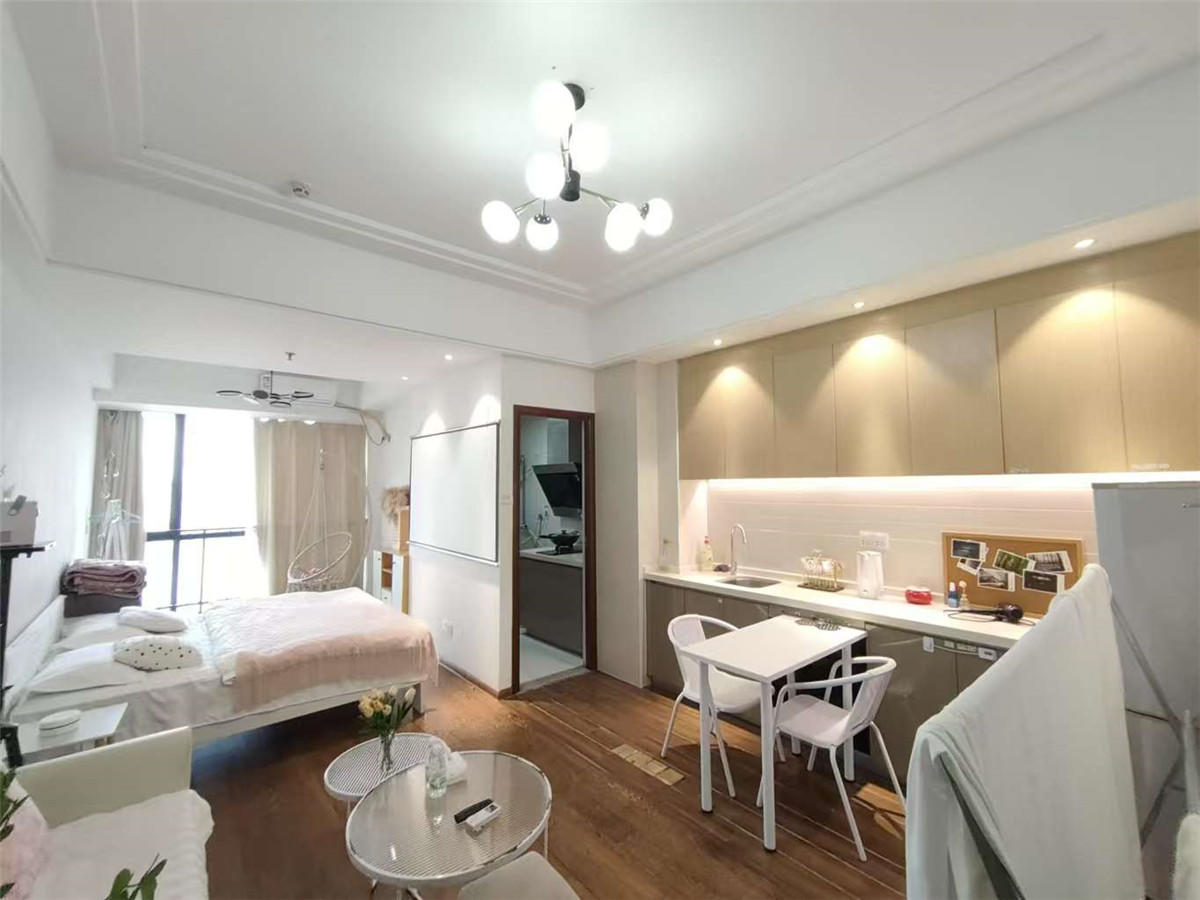 公寓家居。-深圳英郡年华3.时光里租房