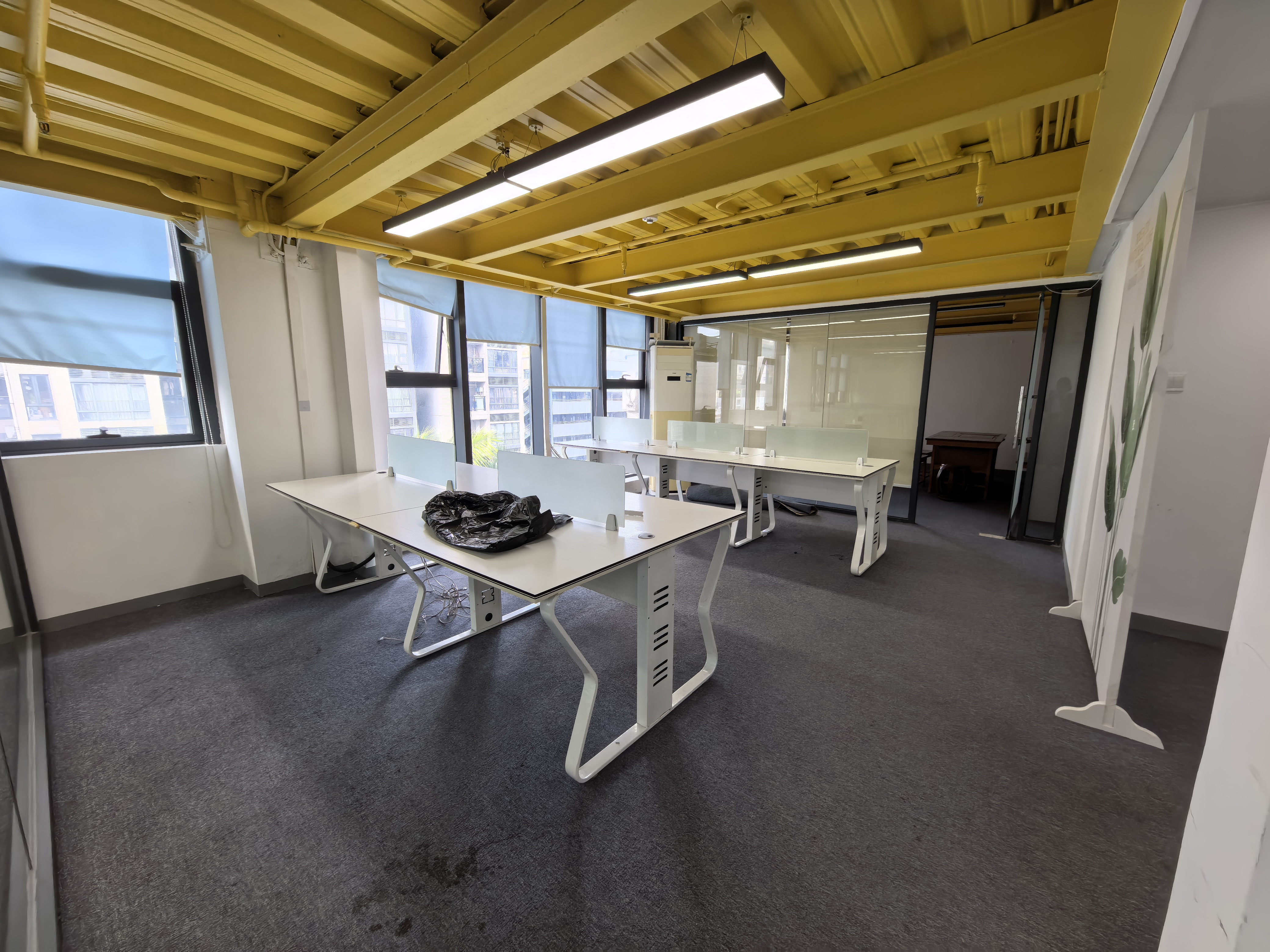 双铁3轻轨五和站，创兴写字楼招租-深圳润创兴时代公寓租房