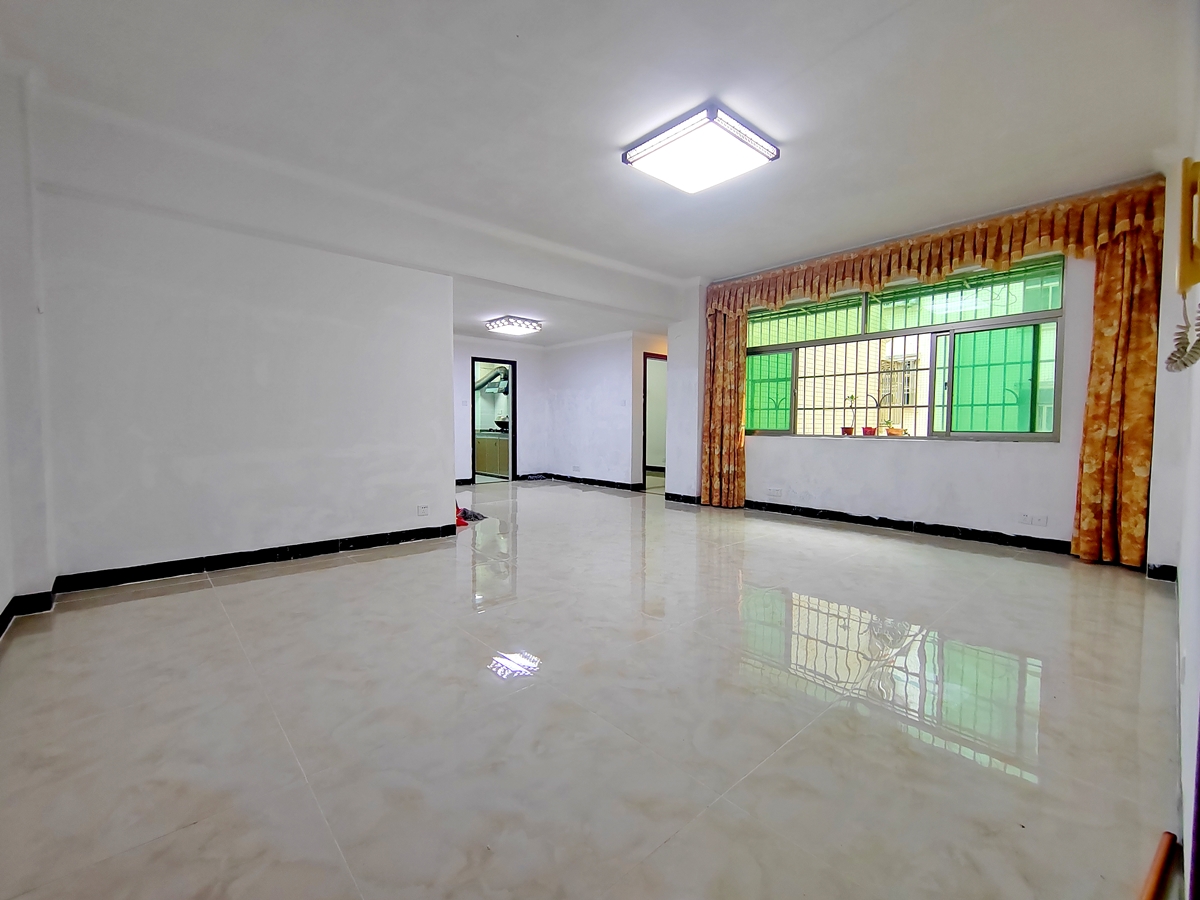 大亚湾大两房空房出租交通生活便利